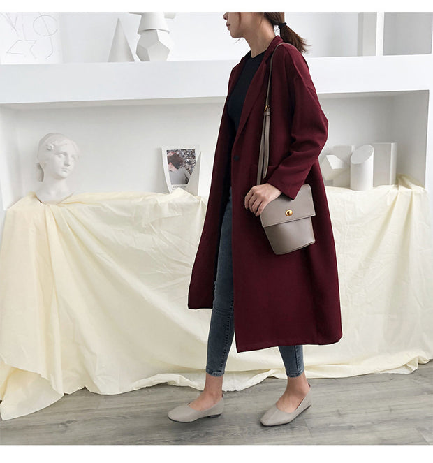 Solid color silhouette loose coat